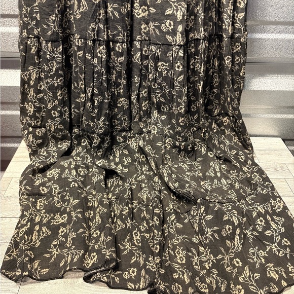 Lole Black and Cream Floral Maxi Dress - Picture 4 of 5